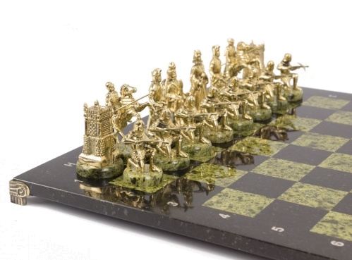 Шахматы "Турецко-европейская война" из змеевика 48х48 см