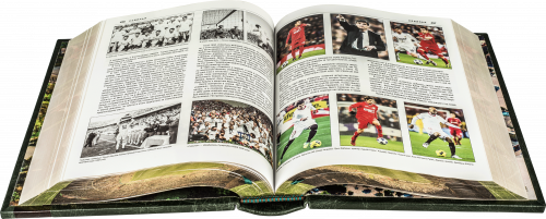Футбол. Энциклопедия (в 3-х томах) на подставке