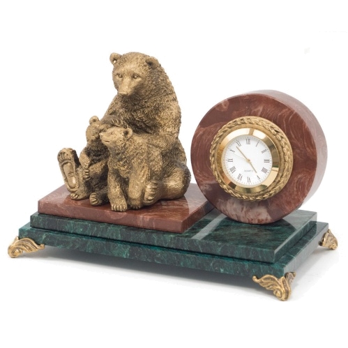 Часы "Медведица с медвежатами" 210х120х140 мм 2400 гр.