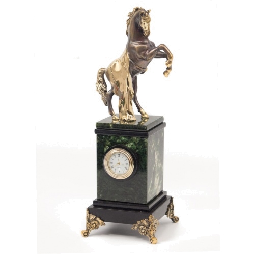 Часы "Конь с попоной" нефрит бронза 105х105х295 мм 2500 гр.