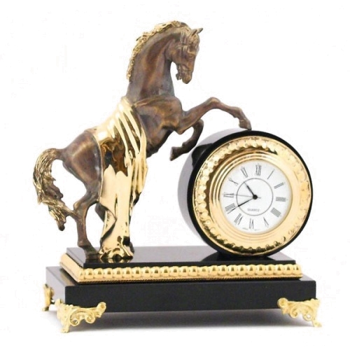Настольные часы "Конь с попоной" долерит 170х100х190 мм 2000 гр.