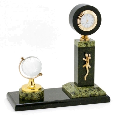 Настольные часы "Стелла с глобусом" змеевик 190х80х190 мм 1300 гр.