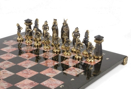 Шахматы "Викинги" креноид змеевик 40х40 см
