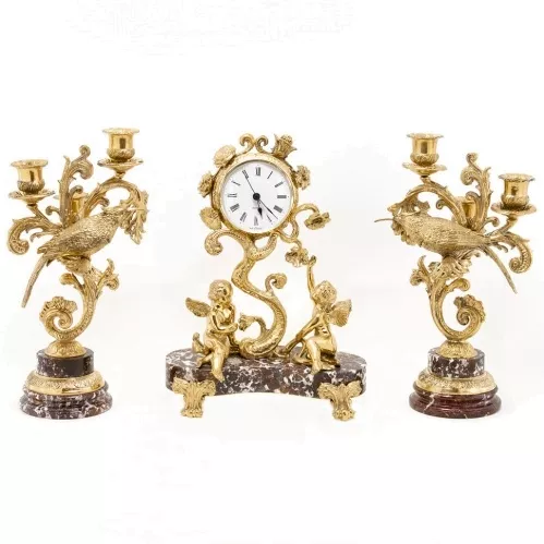 Каминные часы  "Колибри" с канделябрами из креноида и бронзы